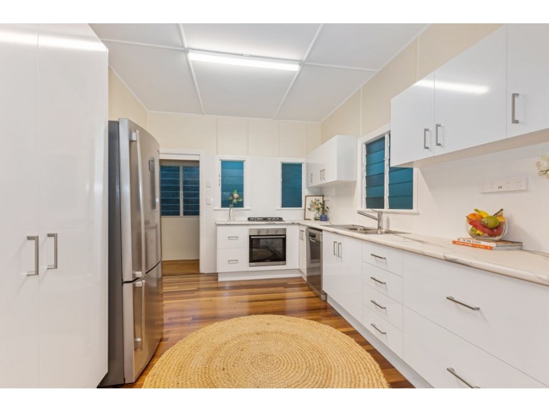 35 First Avenue, Railway Estate QLD 4810