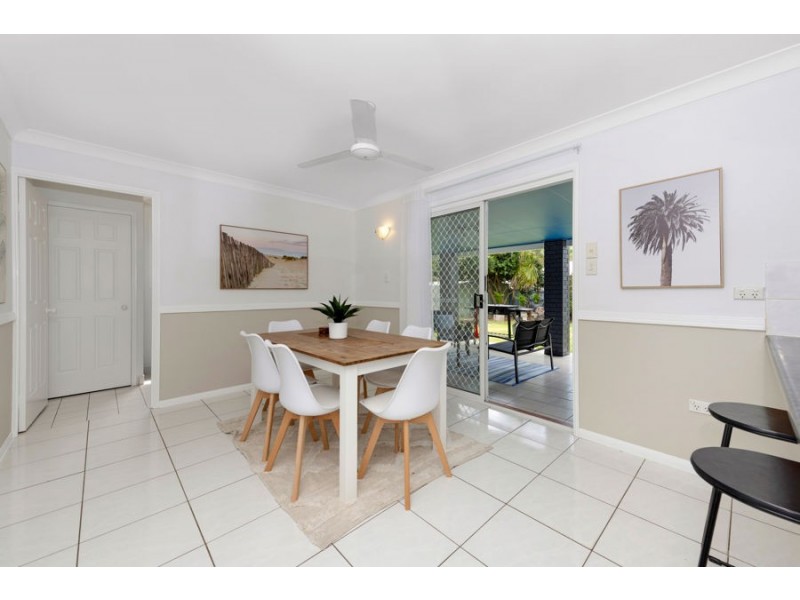 16 Joshua Crescent, Bushland Beach QLD 4818