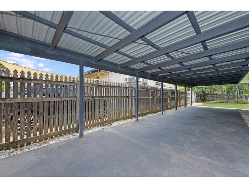 16 Joshua Crescent, Bushland Beach QLD 4818