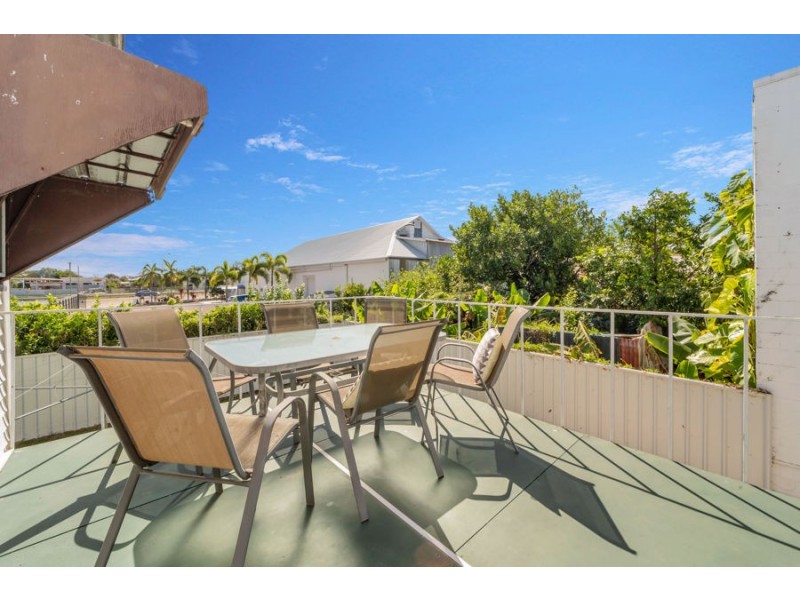 1 Seventh Street, Railway Estate QLD 4810