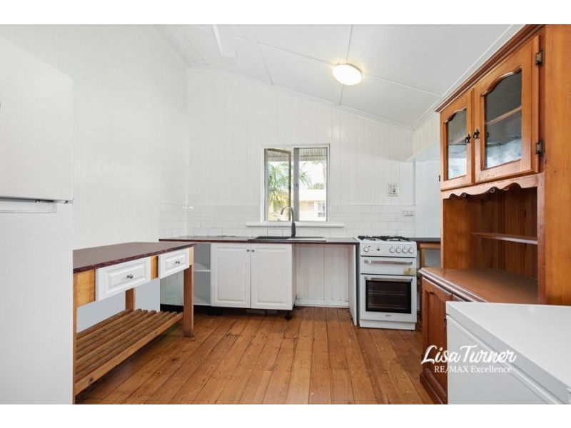 24 Gladstone Street, Pimlico QLD 4812