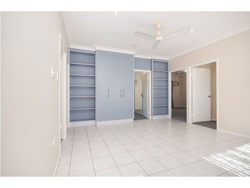 128 Queens Road, Hermit Park QLD 4812