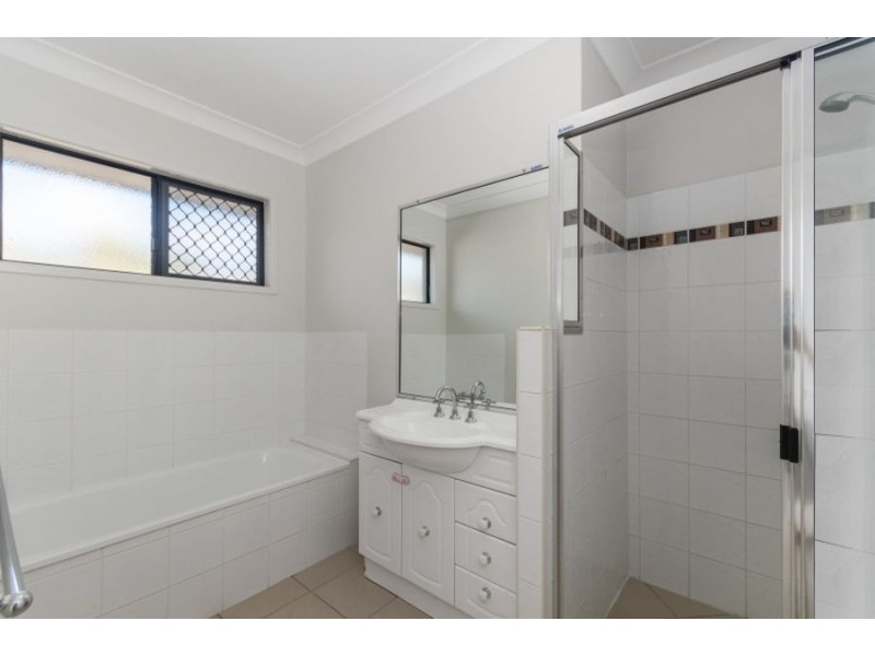 101 Woodwark Drive, Bushland Beach QLD 4818