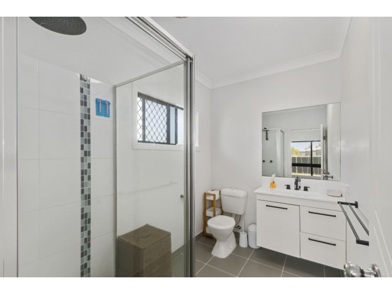 3 Littabella Place, Bushland Beach QLD 4818