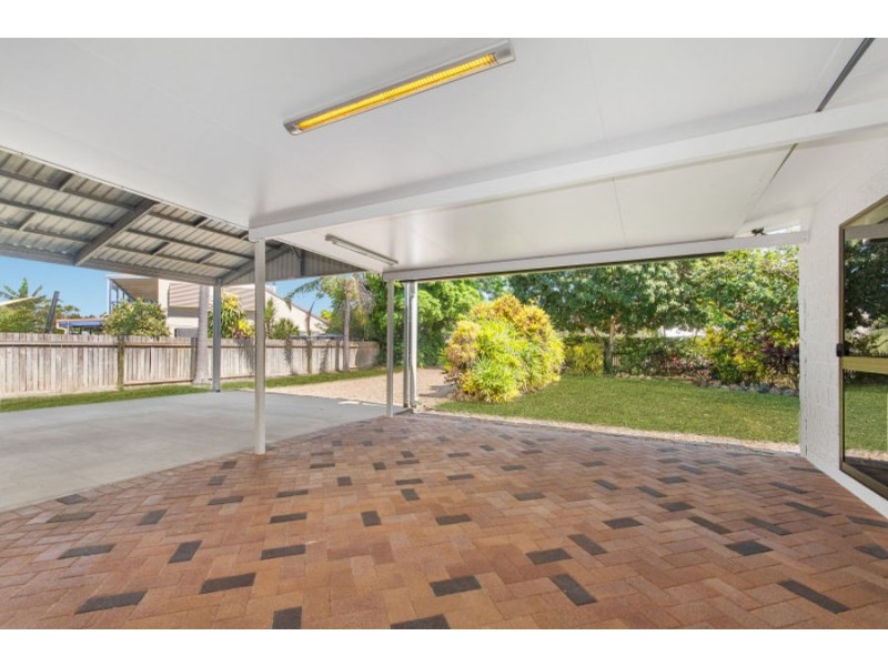 6 Vesterman Court, Bushland Beach QLD 4818