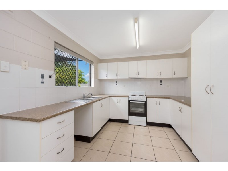 5 Hamish Avenue, Rasmussen QLD 4815