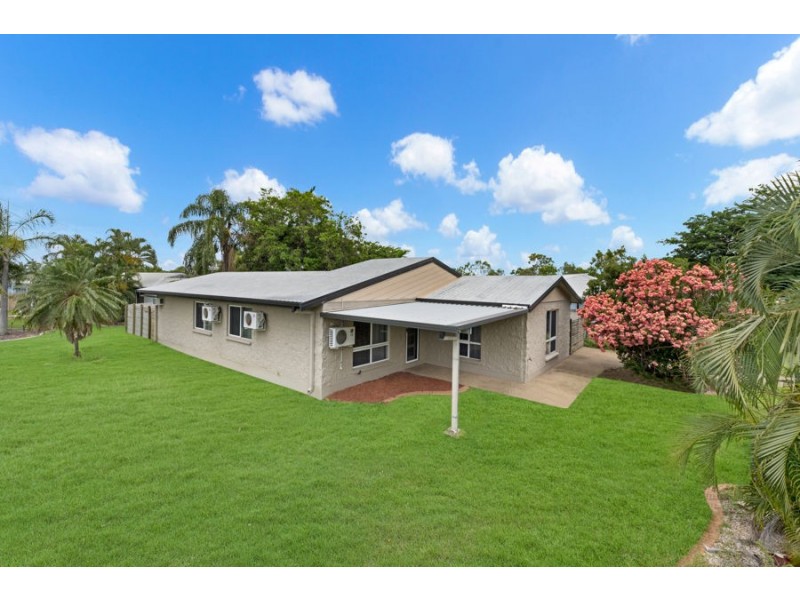5 Hamish Avenue, Rasmussen QLD 4815