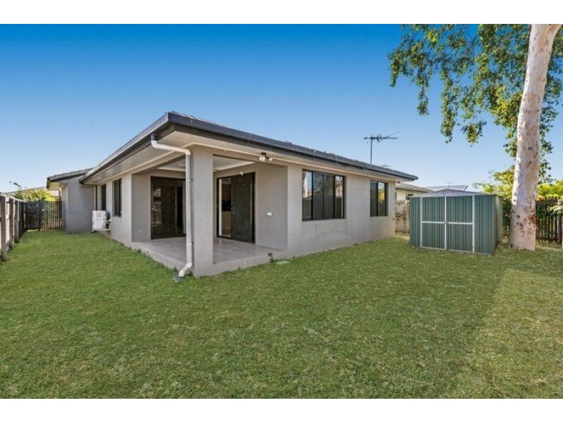 4 Whistler Pocket, Kelso QLD 4815