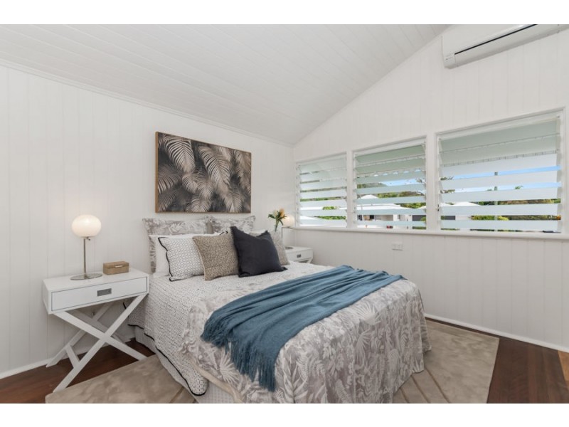 22 Leigh Street, West End QLD 4810