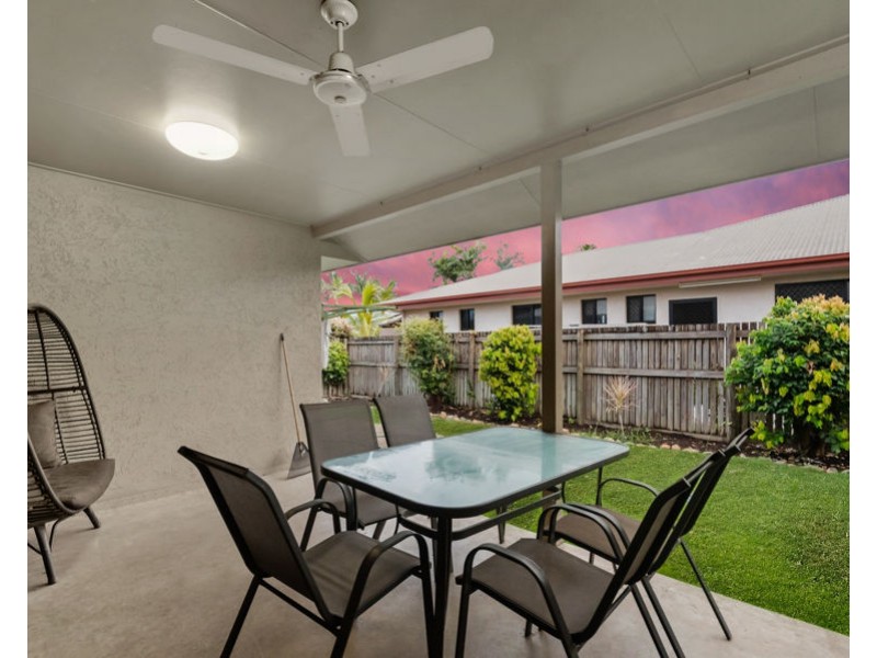 2/15 Chardonnay Drive, Condon QLD 4815