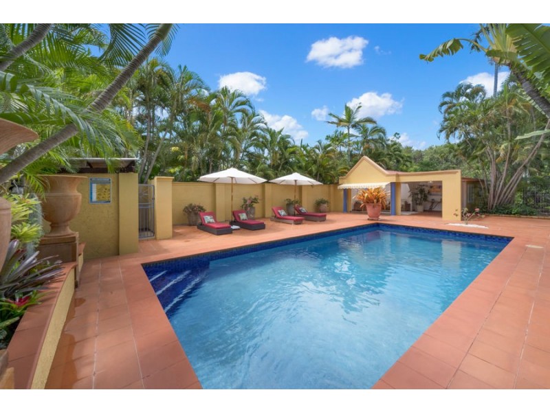 14 Yates Street, Nelly Bay QLD 4819