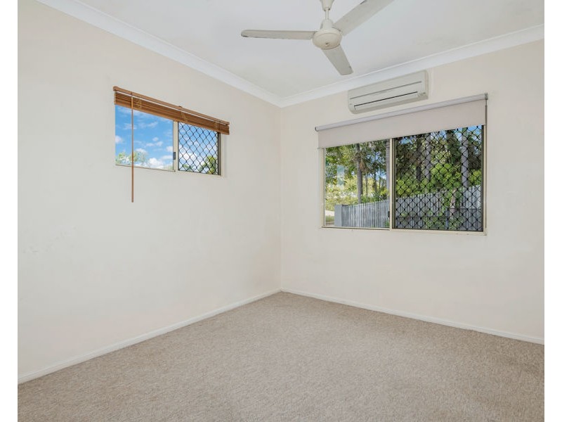 9 Logan Street, Douglas QLD 4814