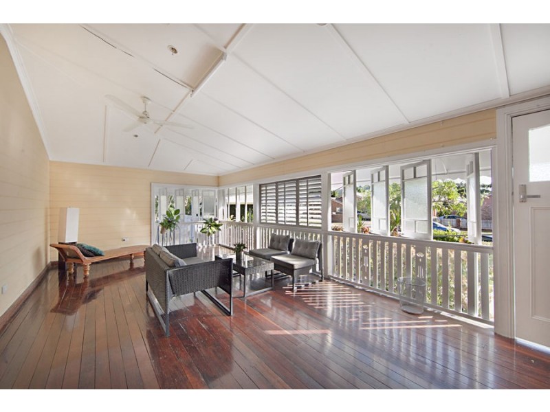 30 Ackers Street, Hermit Park QLD 4812