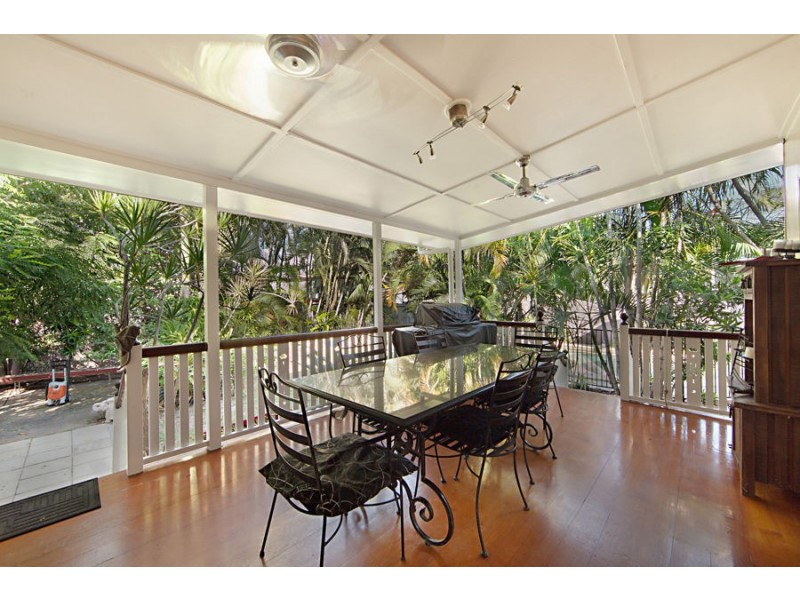 30 Ackers Street, Hermit Park QLD 4812