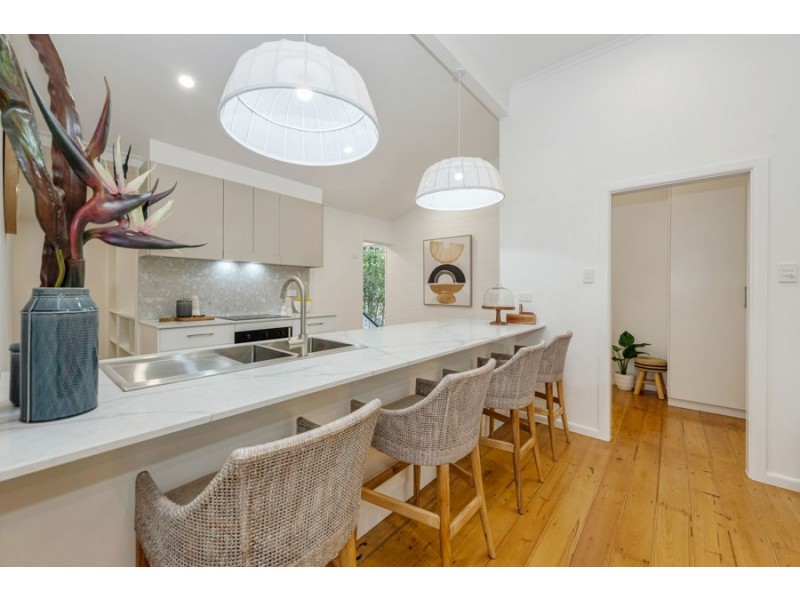 16 Macrossan Street, South Townsville QLD 4810