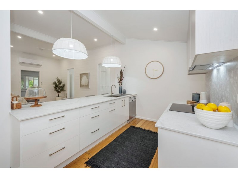 16 Macrossan Street, South Townsville QLD 4810