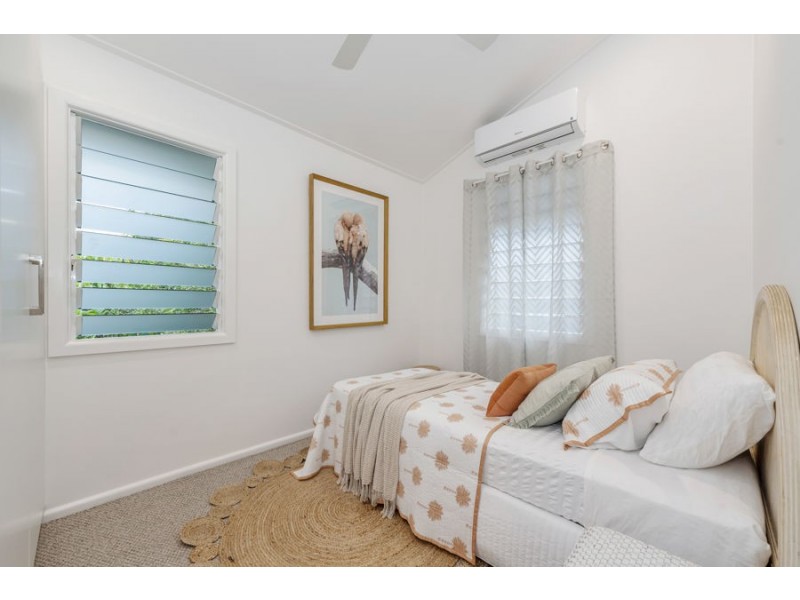 16 Macrossan Street, South Townsville QLD 4810