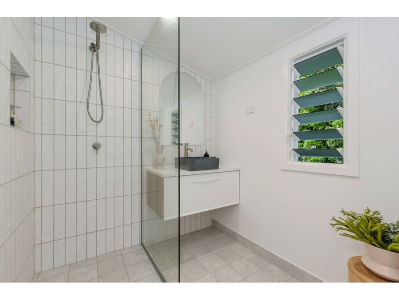 16 Macrossan Street, South Townsville QLD 4810