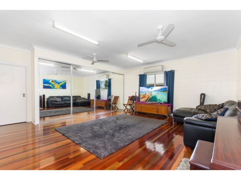 25 Rayleigh Street, Wulguru QLD 4811