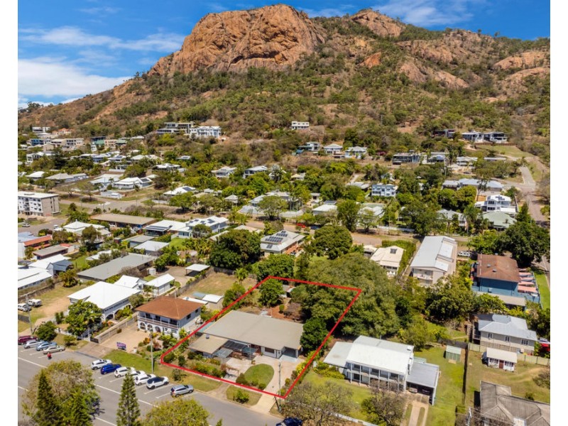 54 Paxton Street, North Ward QLD 4810