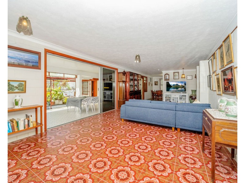 54 Paxton Street, North Ward QLD 4810