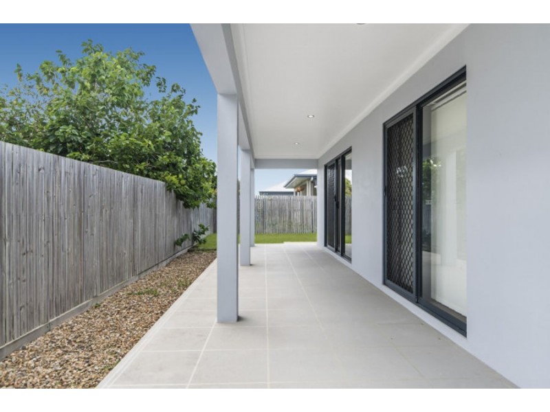 48 Fremont Street, Mount Low QLD 4818