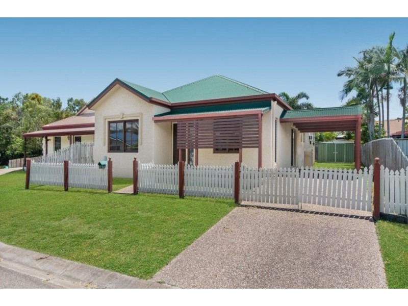 8A Siris Court, Douglas QLD 4814