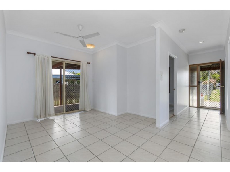 8A Siris Court, Douglas QLD 4814