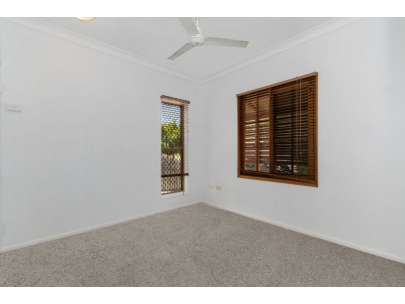 8A Siris Court, Douglas QLD 4814