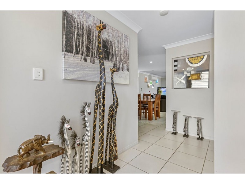 2 Thornbill Close, Kelso QLD 4815