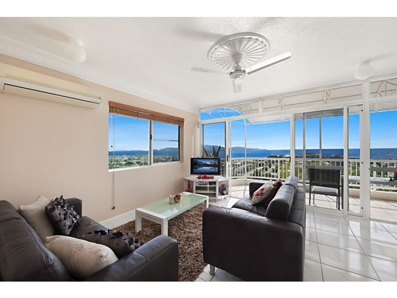 1/13 Hillside Crescent, Townsville City QLD 4810