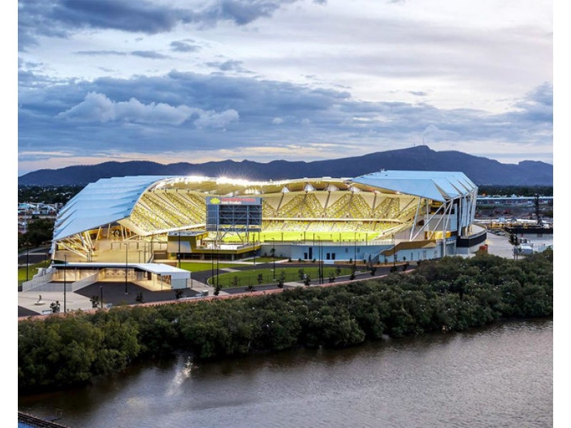 1/13 Hillside Crescent, Townsville City QLD 4810