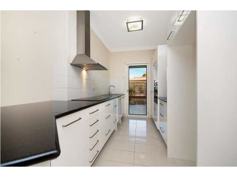 1/6 Eclipse Street, Rowes Bay QLD 4810