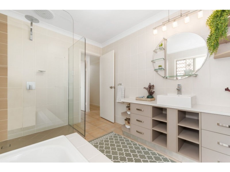 3 Calypso Court, Burdell QLD 4818