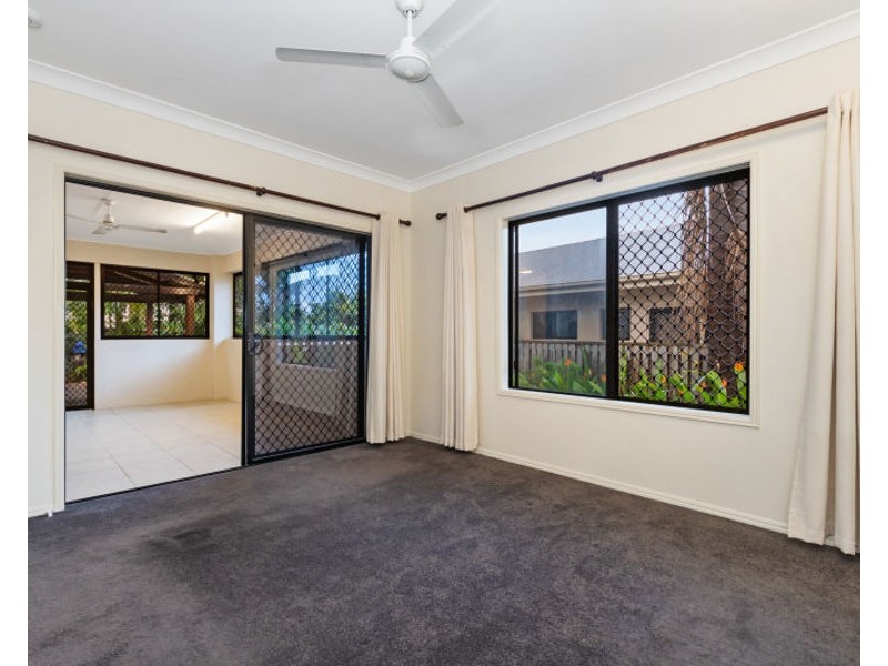 4 Dugong Court, Bushland Beach QLD 4818