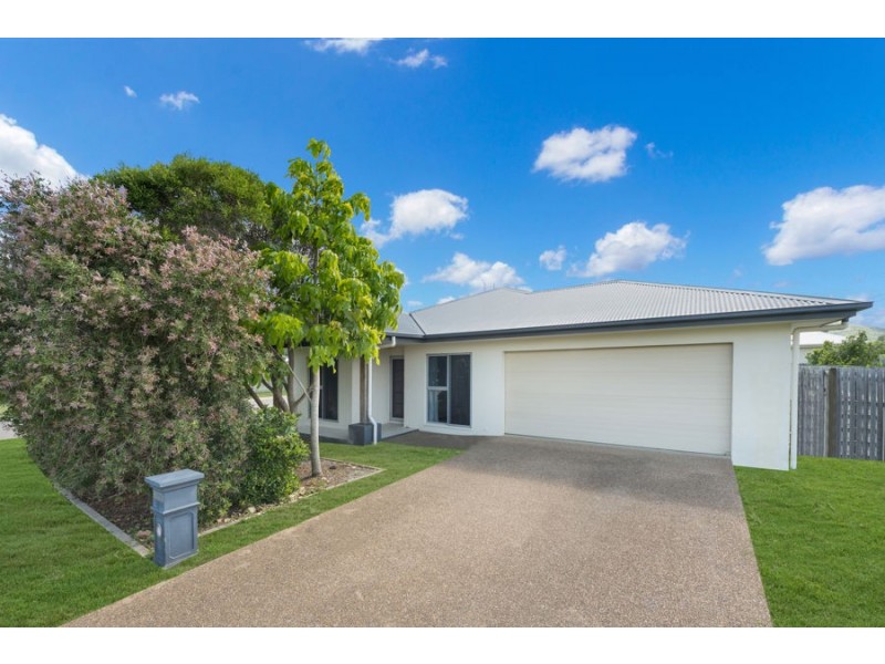 2 Doyles Circuit, Kelso QLD 4815