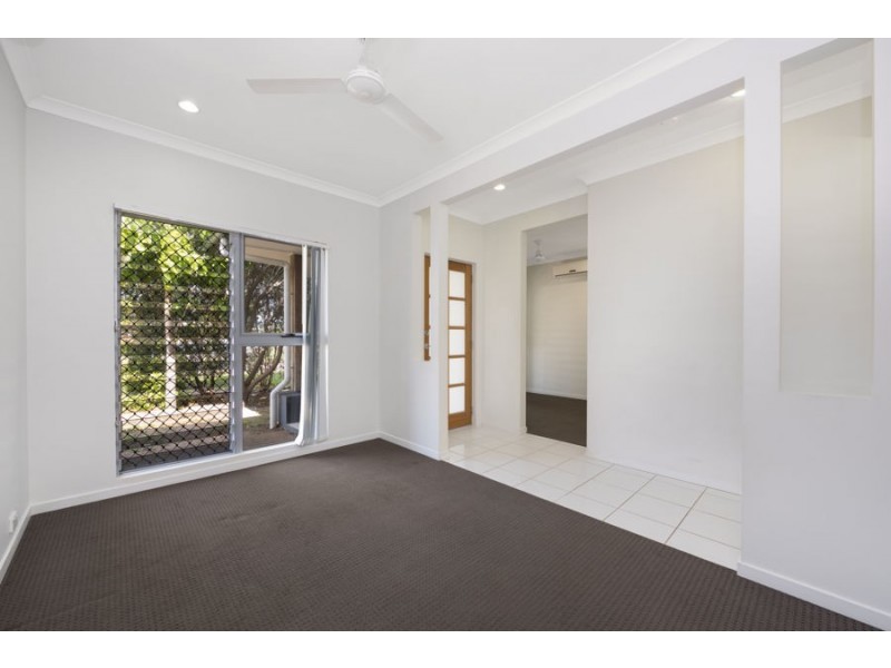 2 Doyles Circuit, Kelso QLD 4815