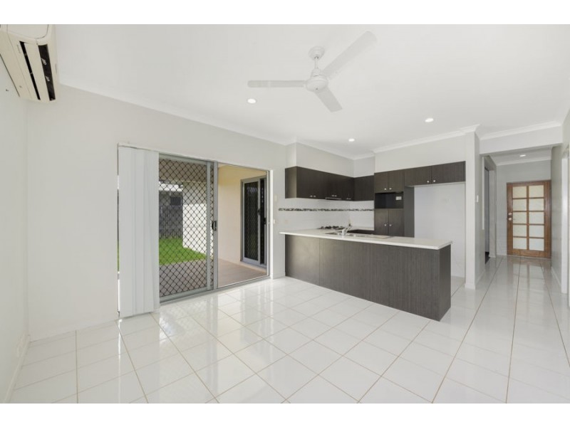 2 Doyles Circuit, Kelso QLD 4815