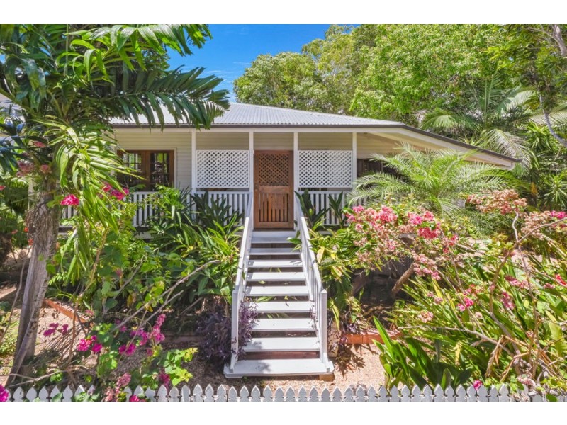 26 Parramatta Street, Belgian Gardens QLD 4810