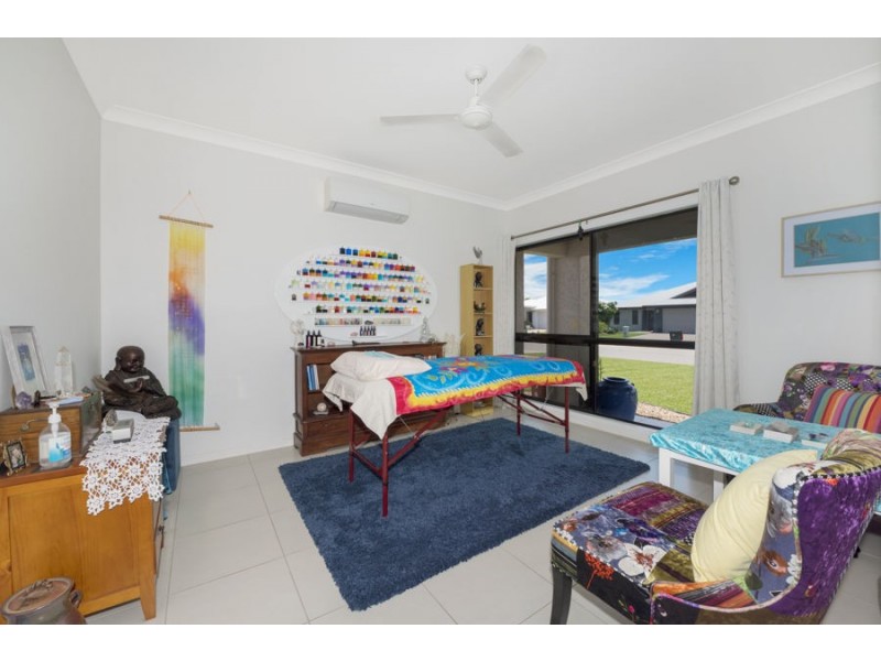 3 Thornbush Street, Mount Low QLD 4818