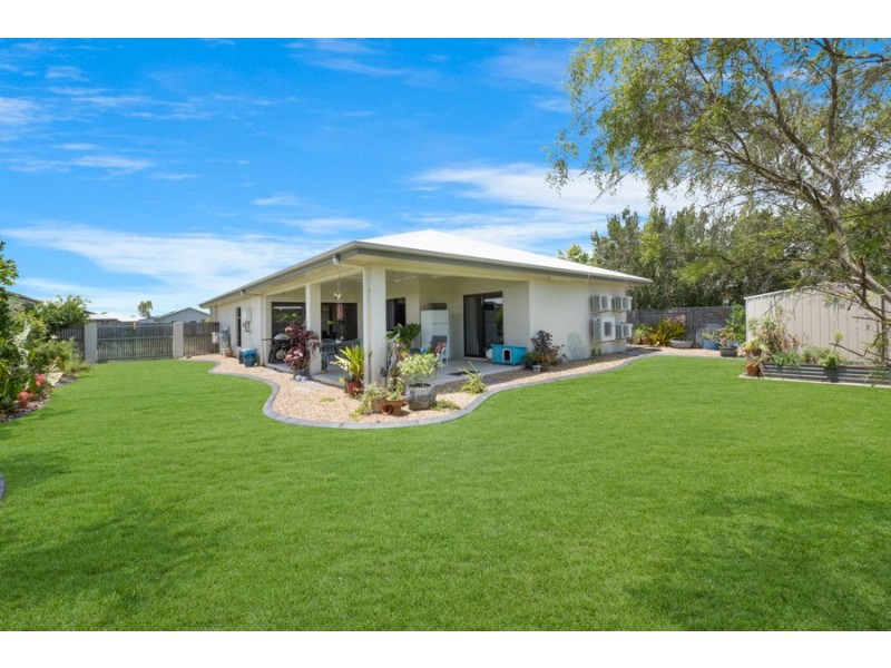 3 Thornbush Street, Mount Low QLD 4818