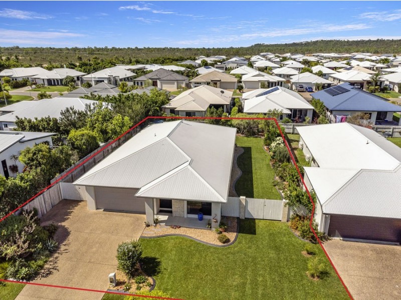 3 Thornbush Street, Mount Low QLD 4818