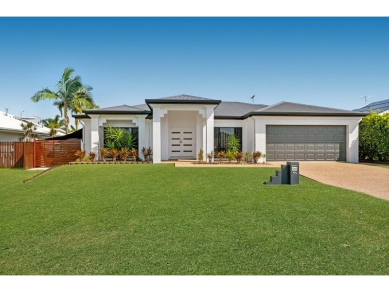 55 Hillock Crescent, Bushland Beach QLD 4818