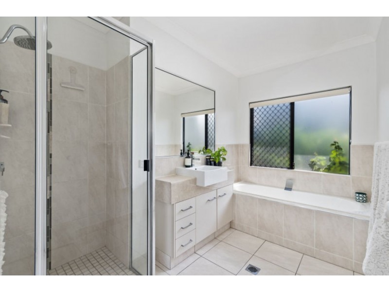 55 Hillock Crescent, Bushland Beach QLD 4818