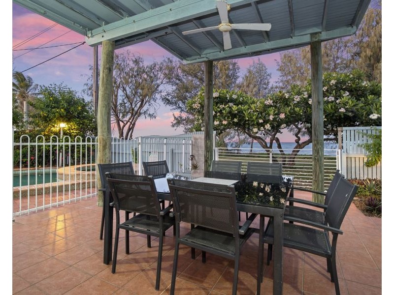 63 Cay Street, Saunders Beach QLD 4818