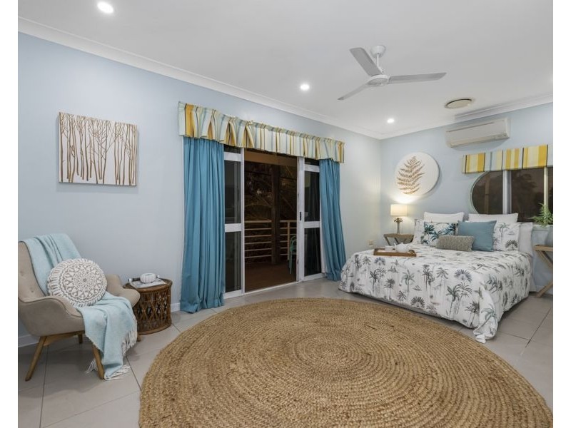 63 Cay Street, Saunders Beach QLD 4818