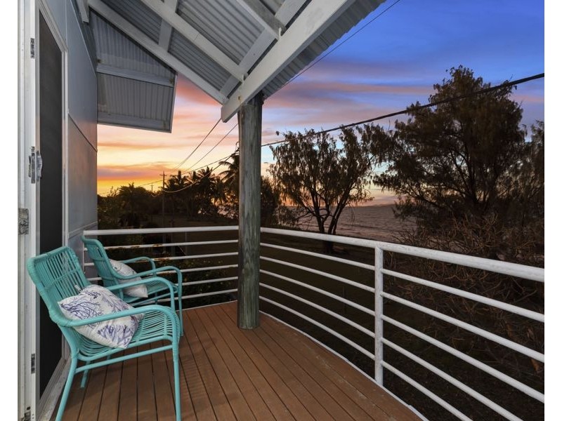 63 Cay Street, Saunders Beach QLD 4818