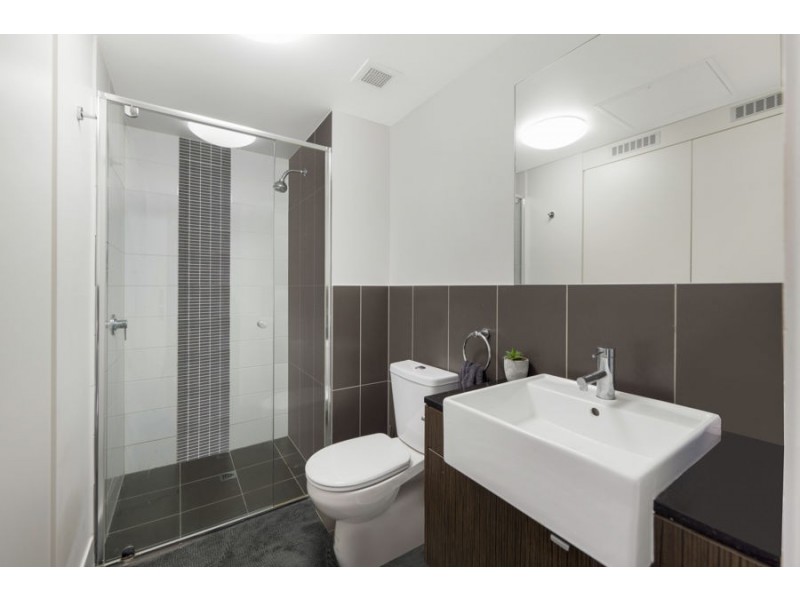 68/2-4 Kingsway Place, Townsville City QLD 4810