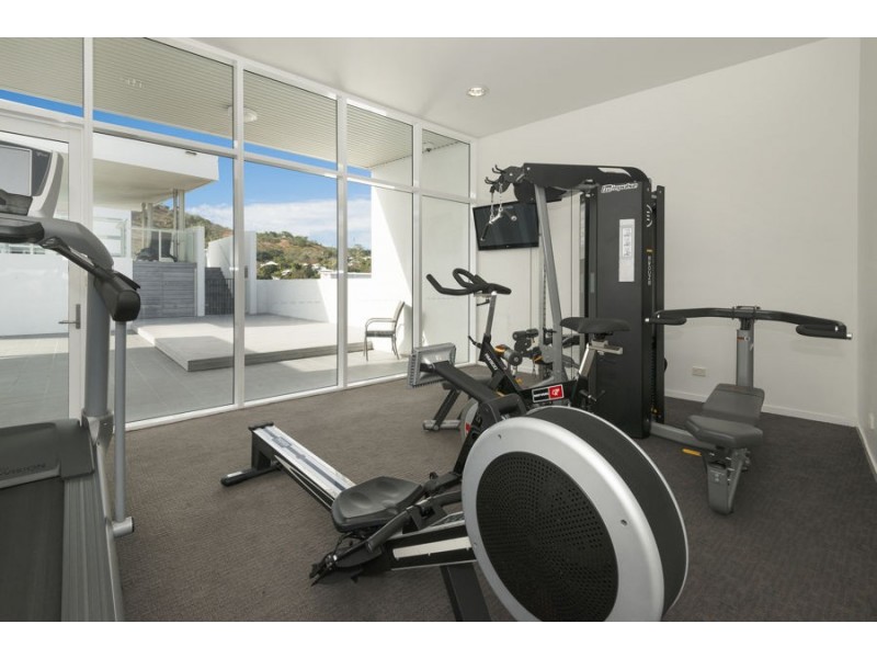 68/2-4 Kingsway Place, Townsville City QLD 4810