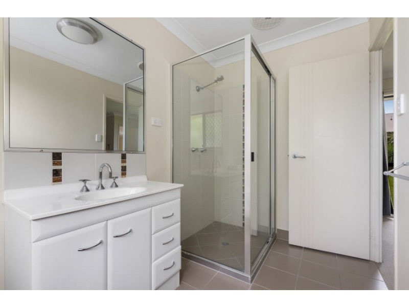 2 Channel Street, Bushland Beach QLD 4818